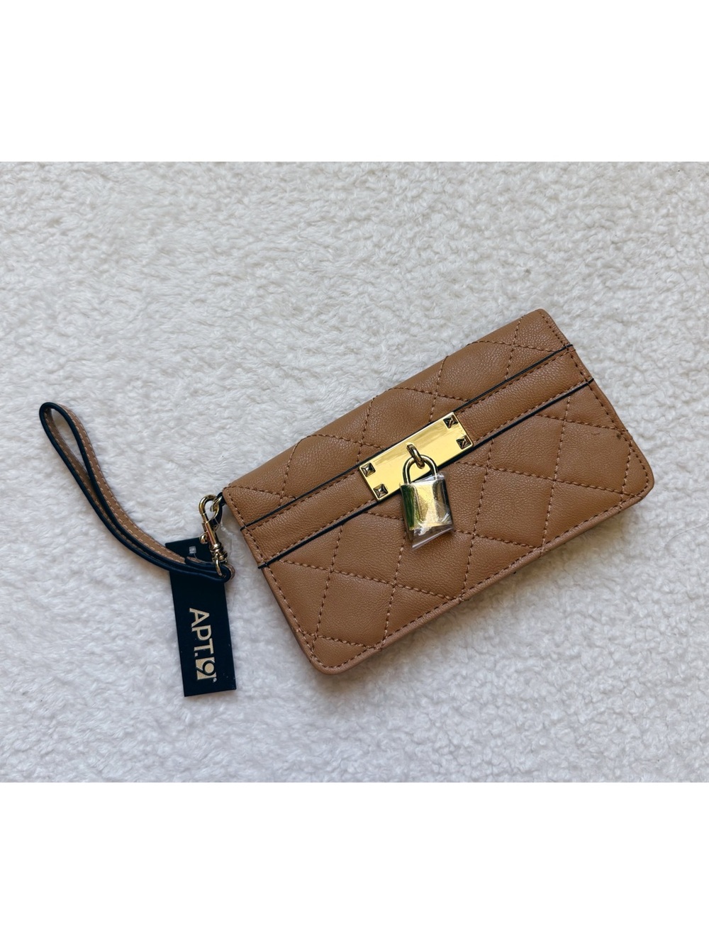 NWT | APT. 9 WALLET